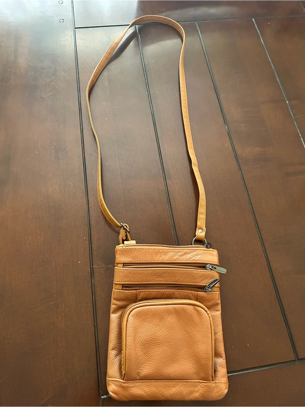 Leather Crossbody Travel Bag in Tan